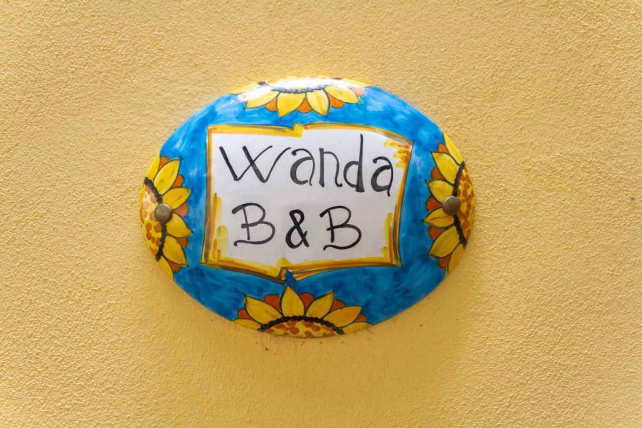 Wanda Bed&Breakfast Неаполь Экстерьер фото